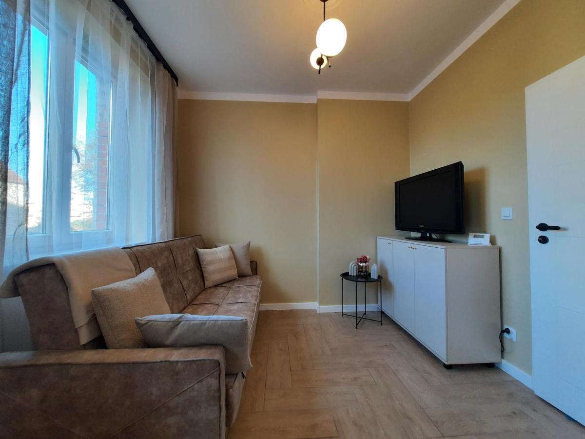 Kawalerka Hallera Wrocław Exterior foto